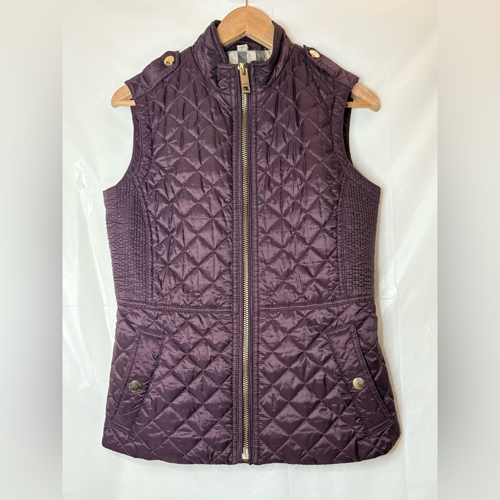 ❌sold❌ Burberry Quilted Vest with Gold Button